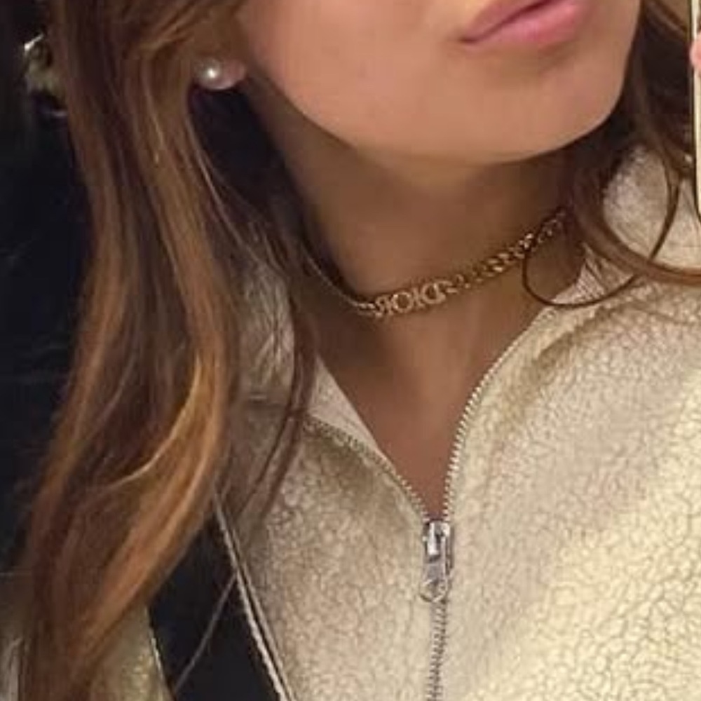 Elegant Gold Choker Necklace *authentic/real*